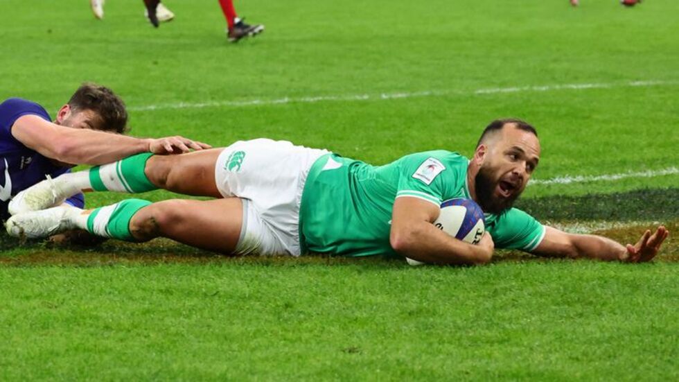 Ireland scrum-half Jamison Gibson-Park scored the first try after great work from Bundee Aki
